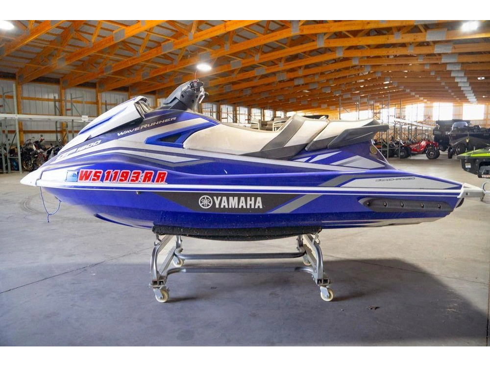 2018 Yamaha Gp1800 alt