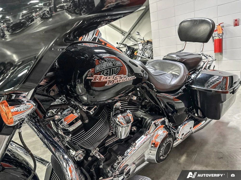 2017 Harley-davidson Street Glide Special alt