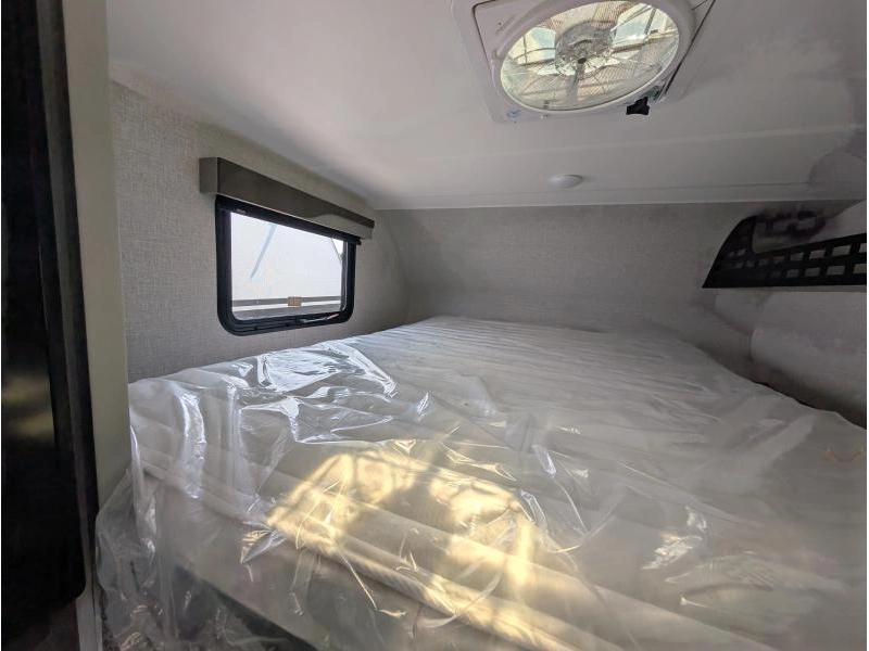Lance Camper Lance Sq825 2026 alt