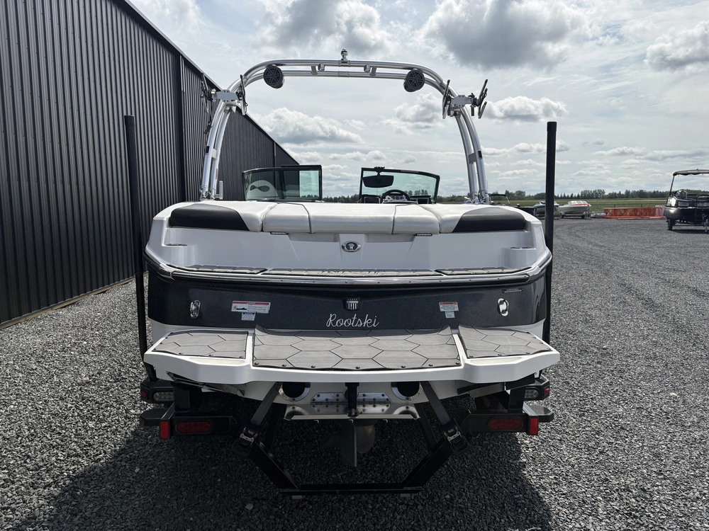 2016 Mastercraft Nxt 20 alt