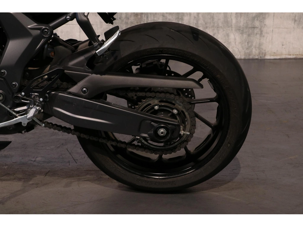 2025 Yamaha Yzf-r7 alt