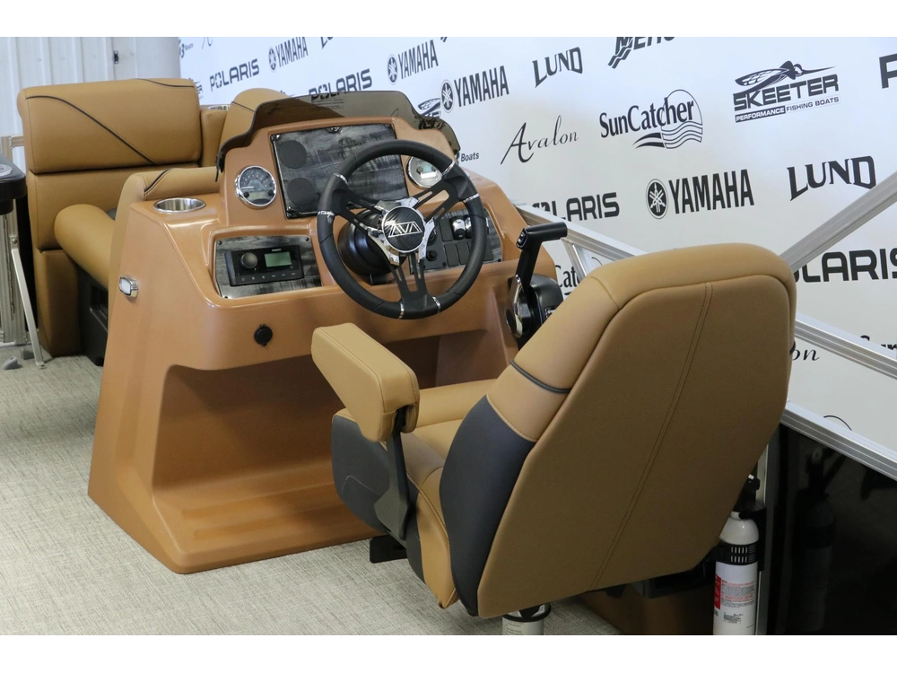 Avalon Venture 2180 Vrb + Yamaha 70 Hp 2026 alt