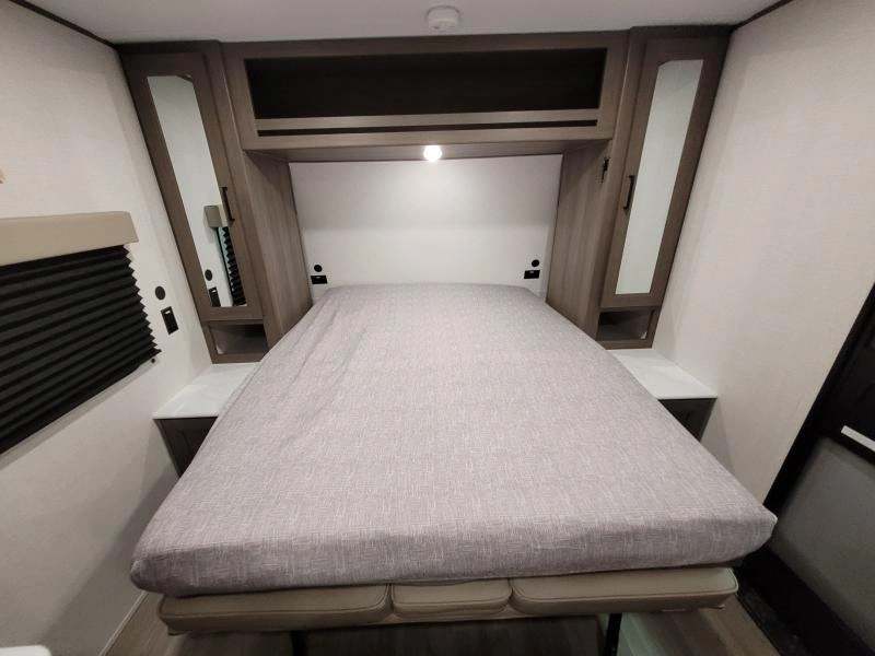 Grand Design Transcend 151rb 2025 alt