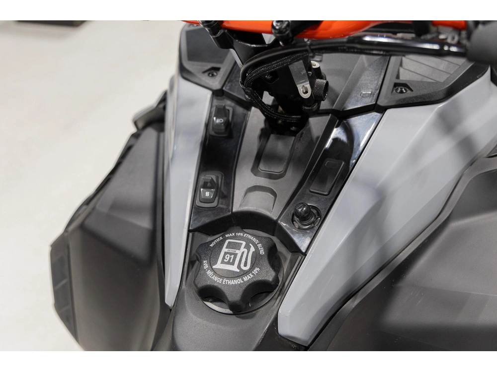 2026 Ski-doo Summit X Expert 165 Turbo 10.25 Tjtc alt
