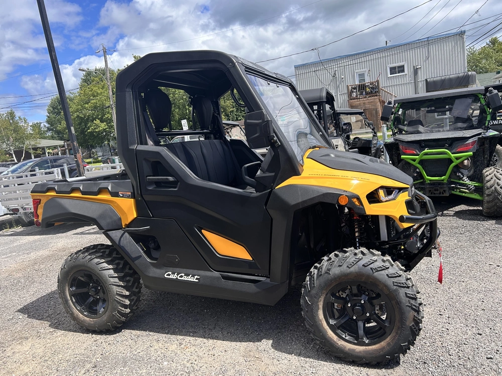 2025 Cub Cadet Challenger 750 750 alt
