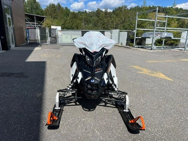 Polaris 650 Indy Sp 137 2027 alt