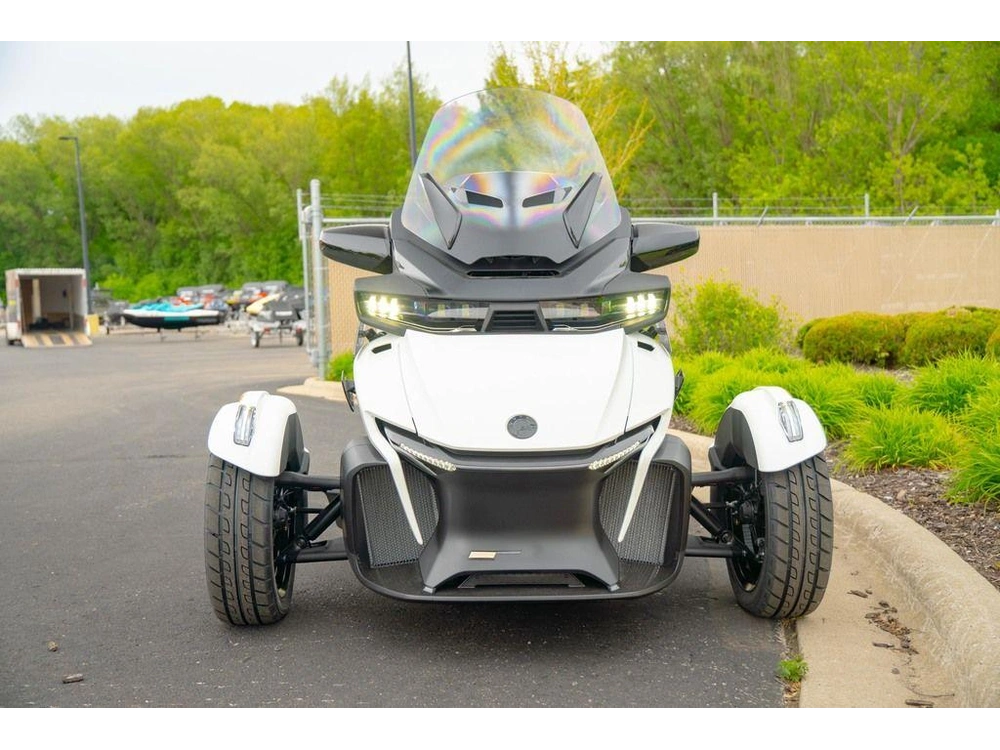 2026 Can-am Spyder Rt Sea-to-sky alt