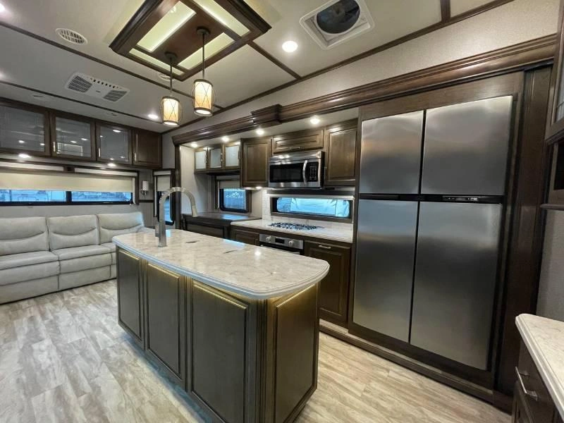 Grand Design Solitude 310gk 2020 alt