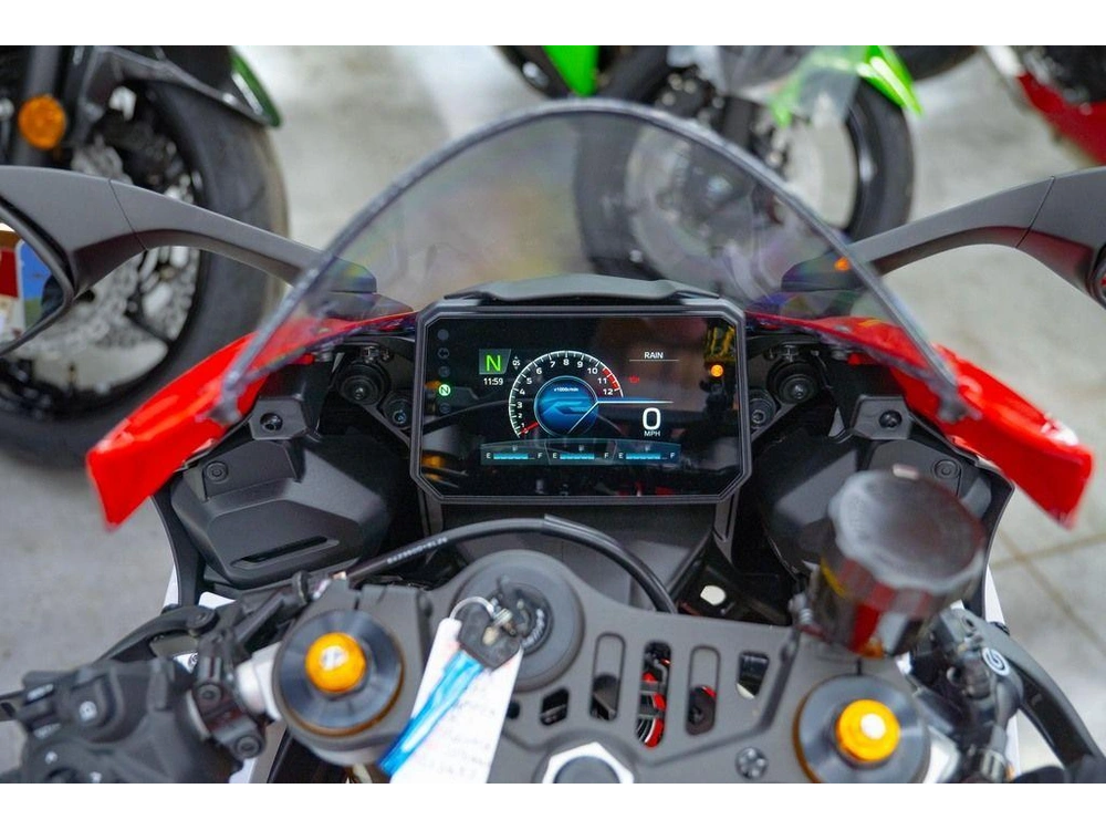 2026 Yamaha Yzf-r7 70th Anniversary Edition alt