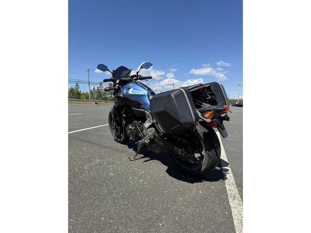 2017 Yamaha Fz-07 alt