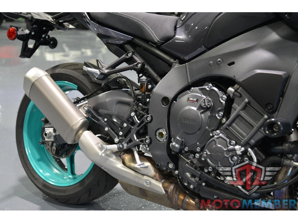 2024 Yamaha Mt-10 alt
