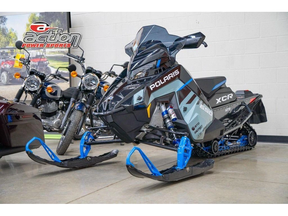 2026 Polaris 650 Indy Xcr 129 Gloss Black / Blue Dusk alt