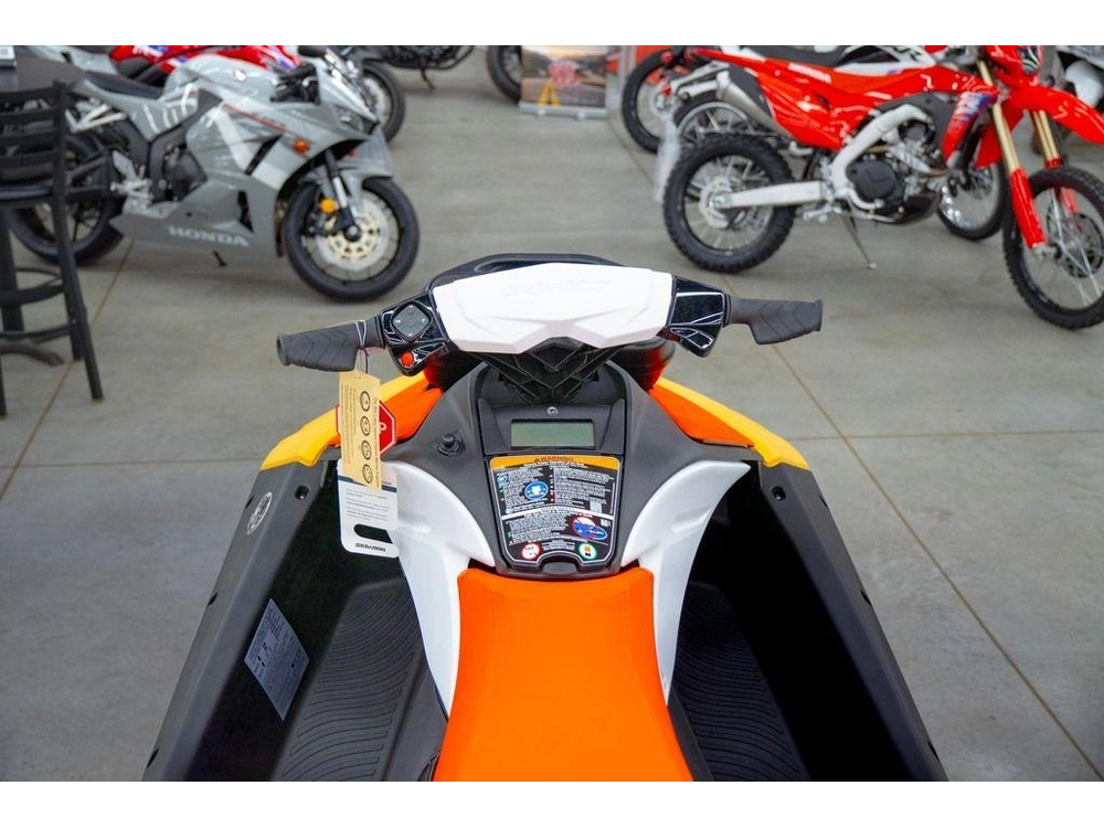 2026 Sea-doo Spark™ For 2 Rotax® 900 Ace™- 90 Conv With Ibr And Audio alt