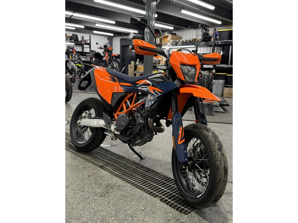 2026 Ktm 690 Smcr alt