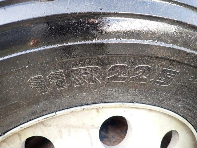 Freightliner M2106 2016