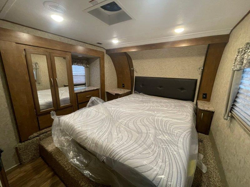 2017 Forest River Wildcat 29rlx alt