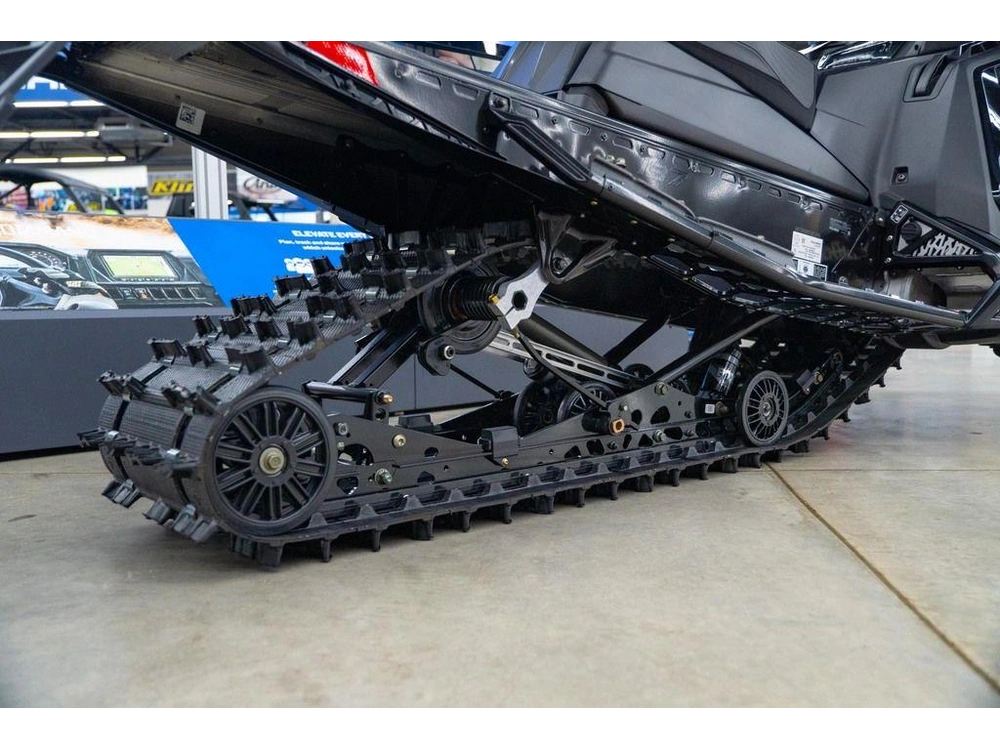 2026 Polaris 650 Indy Xc 137 Gloss Black / Blue Dusk alt