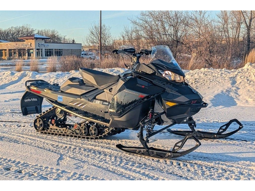 2023 Ski-doo Renegade X 600r E-tech 137 alt