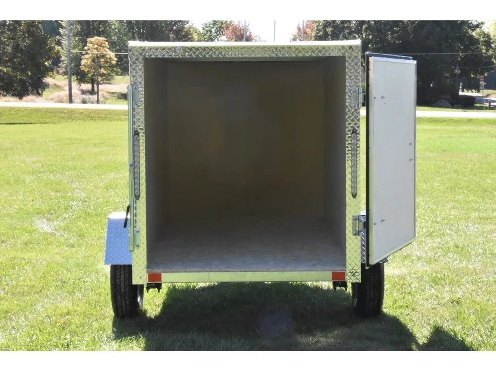 2026 Rhino Galvanized Enclosed 4' X 8' Sa alt