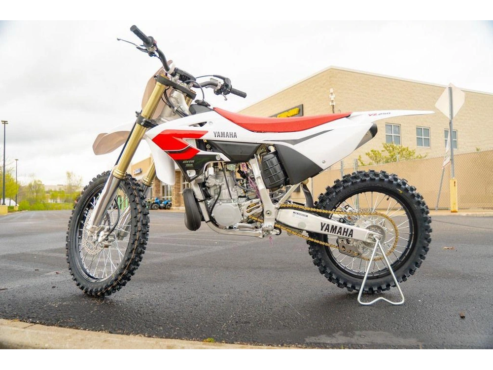 2026 Yamaha Yz250 70th Anniversary Edition alt