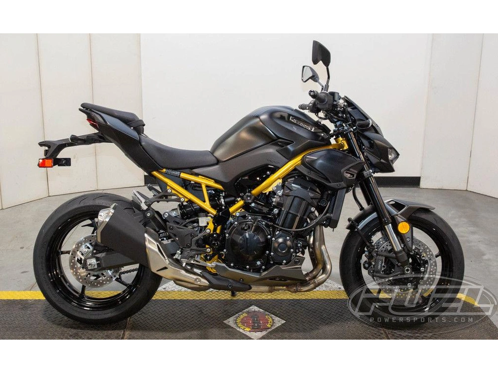 2026 Kawasaki Z900 Abs alt