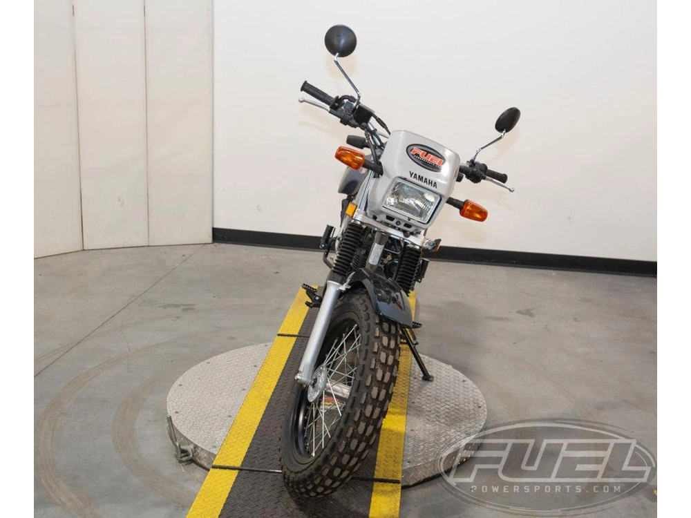 2025 Yamaha Tw200 alt