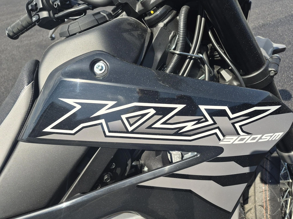 2026 Kawasaki Klx 300sm alt