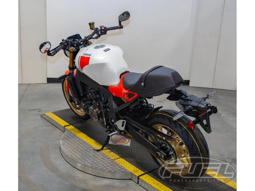 2026 Yamaha Xsr900 alt