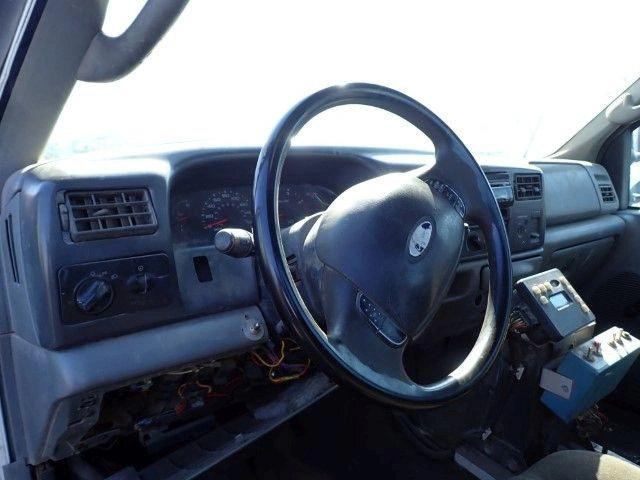 Ford F550 2003