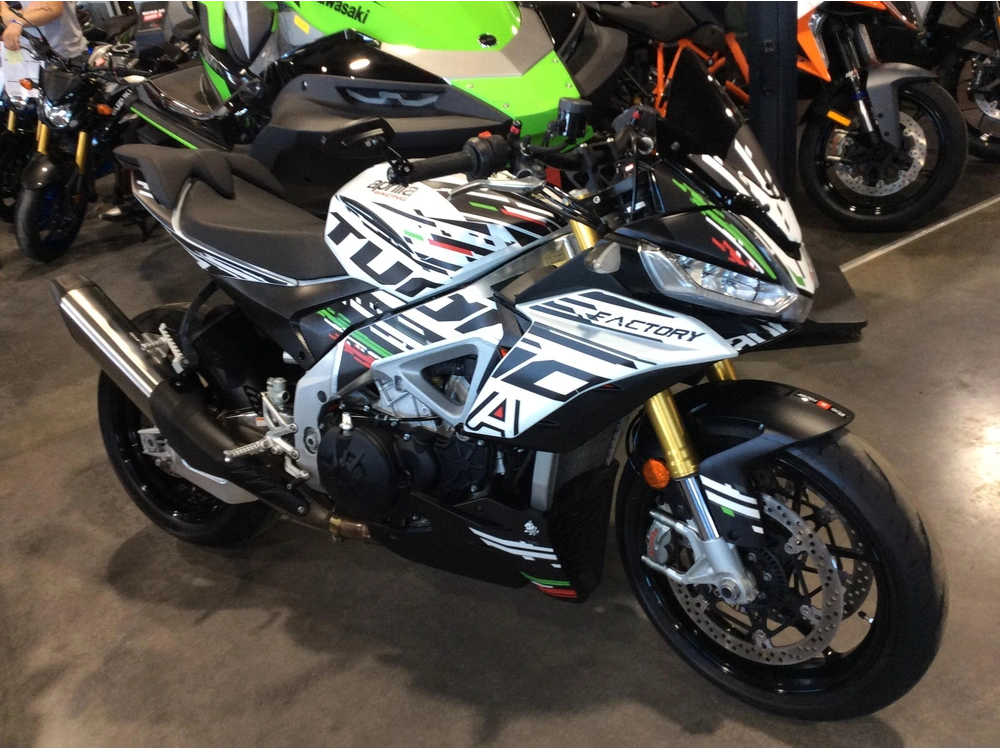 2022 Aprilia Tuono V4 1100 alt