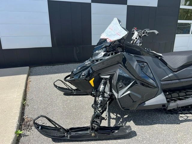 Polaris Prostar S4 Indyxc137blk 2027 alt