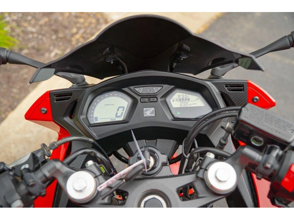2015 Honda Cbr650f alt