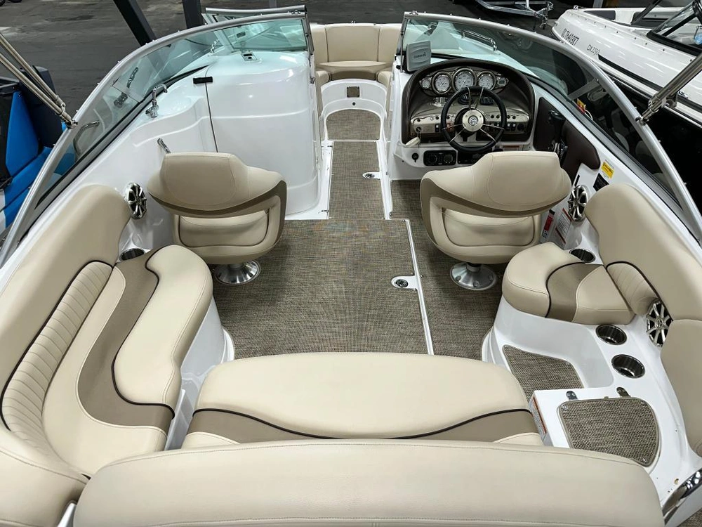 Cruisers 238ss 2014 alt