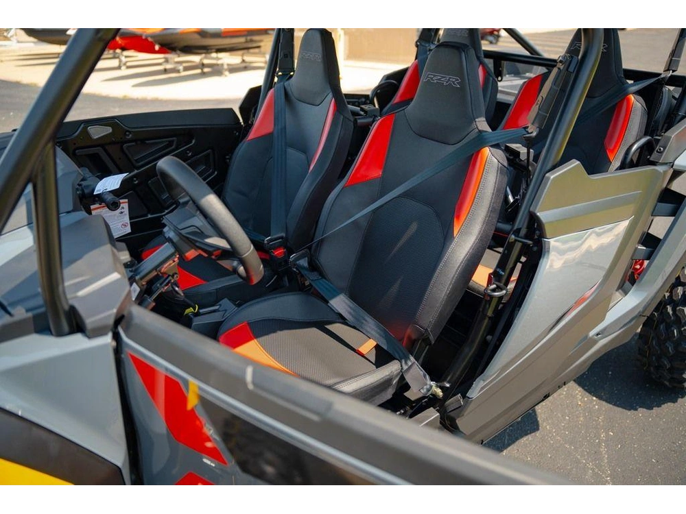 2026 Polaris Rzr Xp 4 1000 Ultimate alt