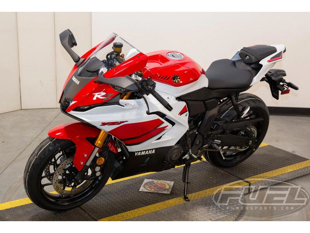 2026 Yamaha Yzf-r7 70th Anniversary Edition alt