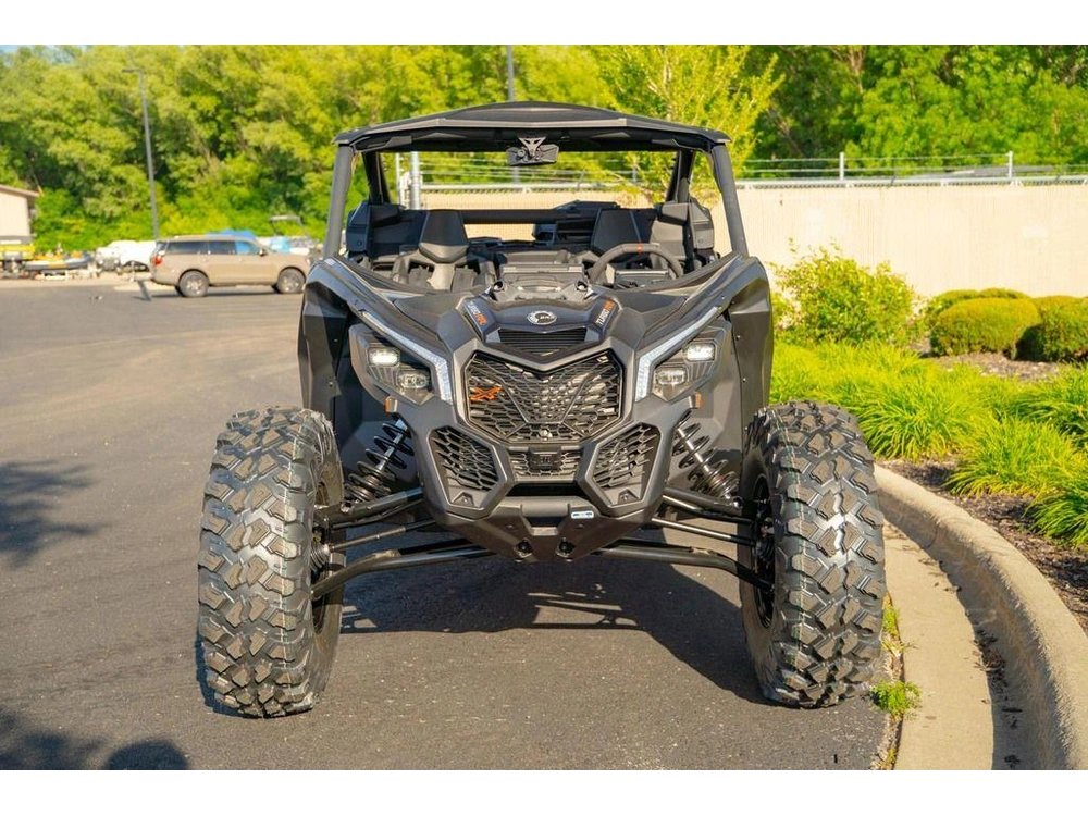 2026 Can-am Maverick X3 X Ds Turbo Rr Triple Black_4.5 In alt