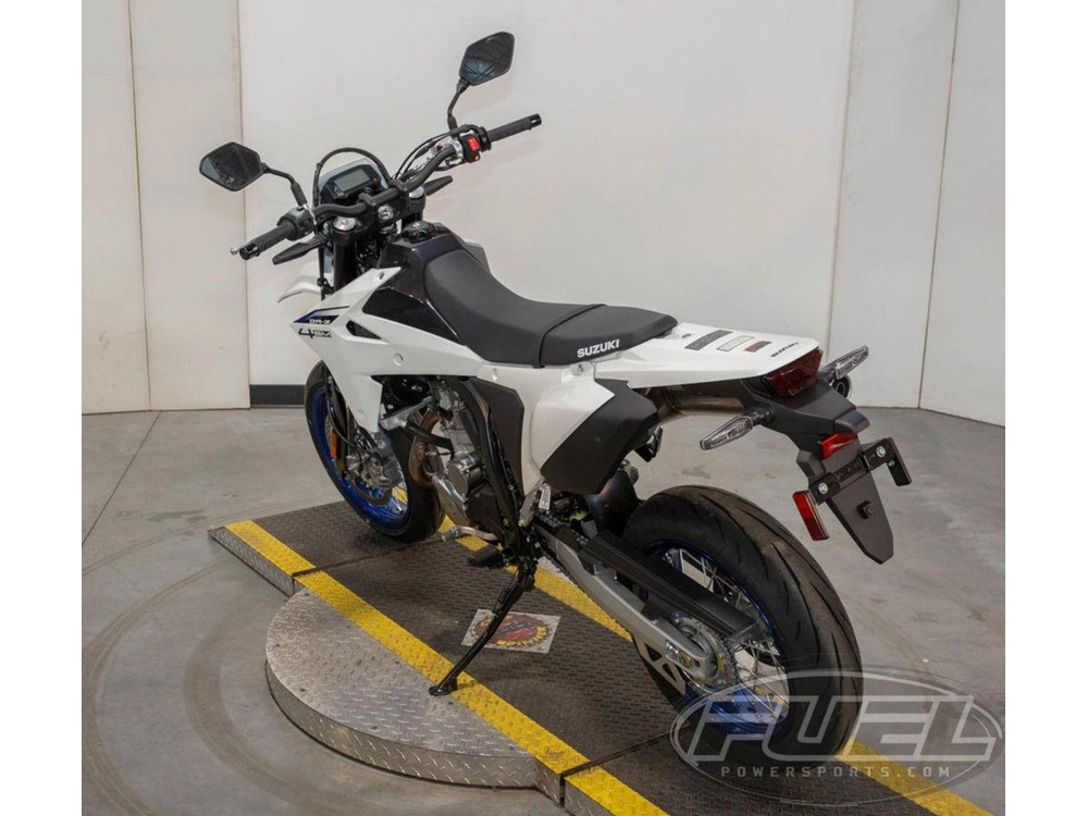 2025 Suzuki Dr-z4sm alt