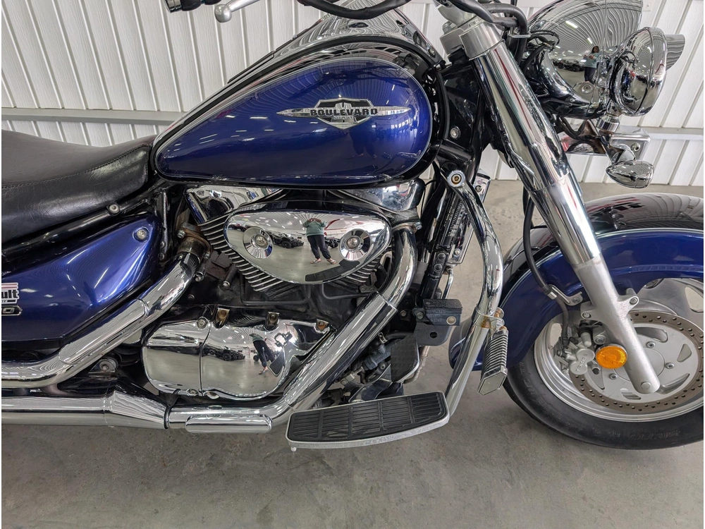 Suzuki Boulevard C90 2005 alt