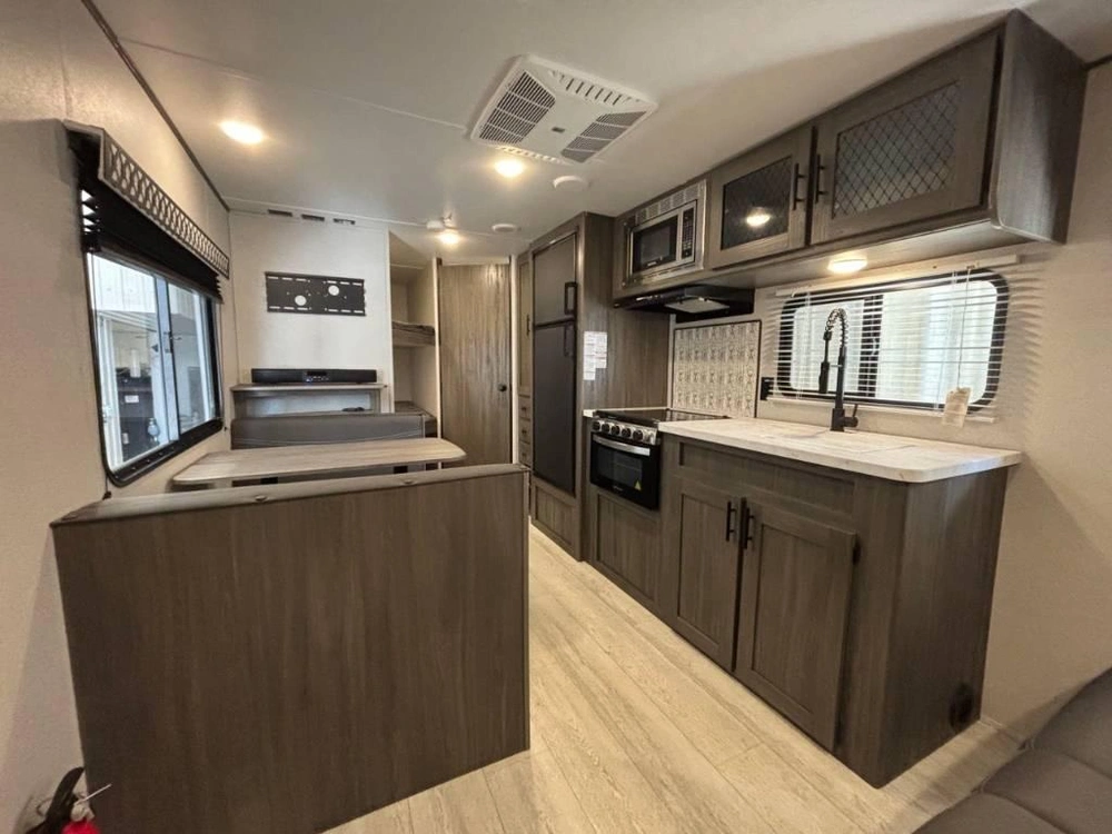 Shasta Shasta 26bh 2022 alt