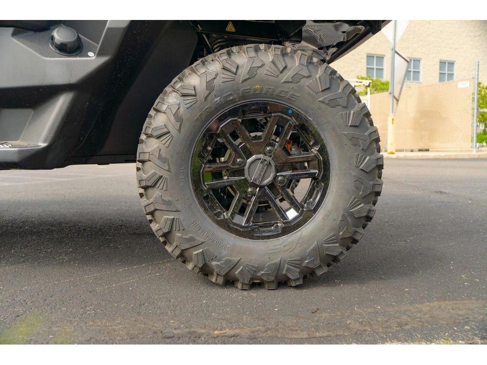 2026 Can-am Defender Limited Hd11 Desert Tan & Carbon Black alt