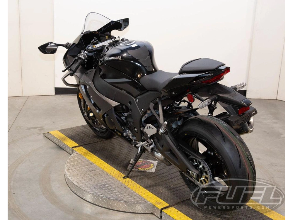 2026 Kawasaki Ninja® Zx™-10r alt