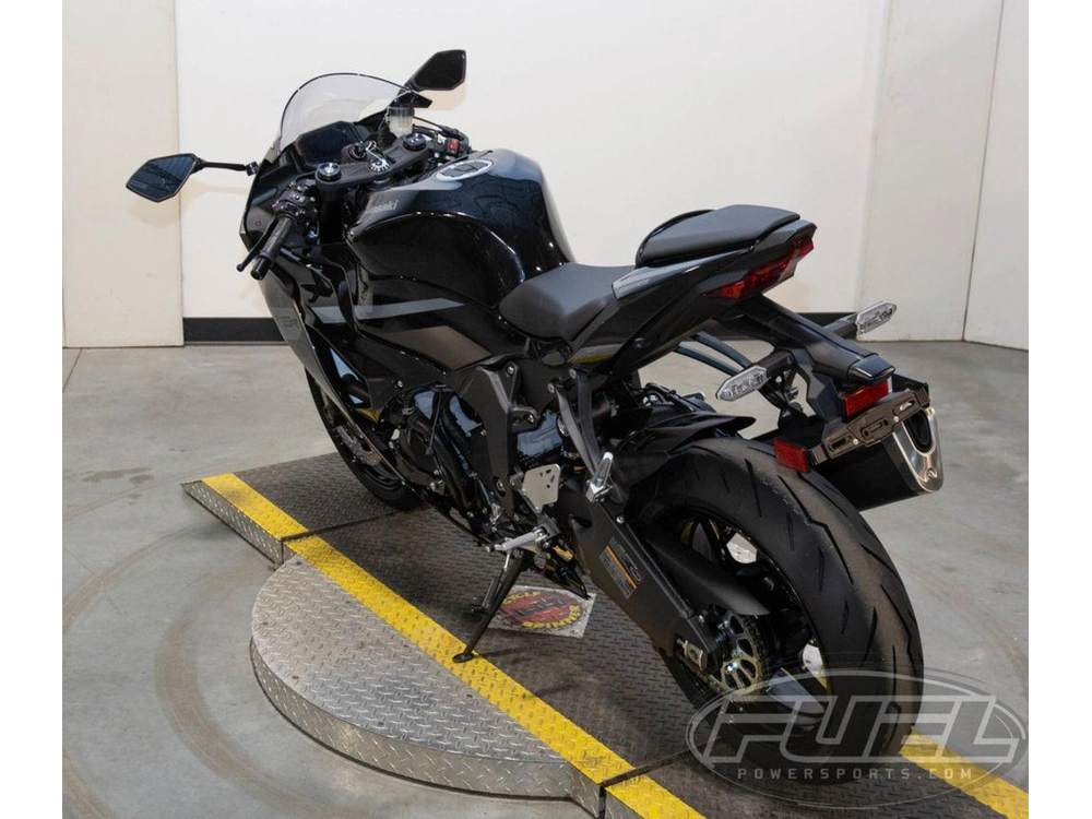 2026 Kawasaki Ninja® Zx™-6r alt