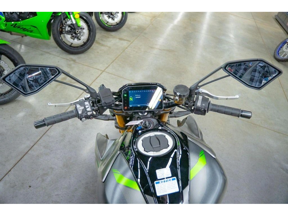 2026 Kawasaki Z1100 Se Abs alt