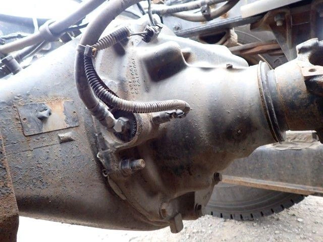 Peterbilt 589 2025