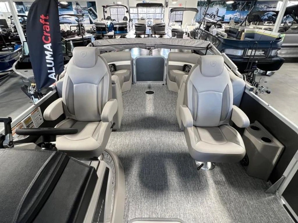 2025 Premier 230 Sunsation Rf alt