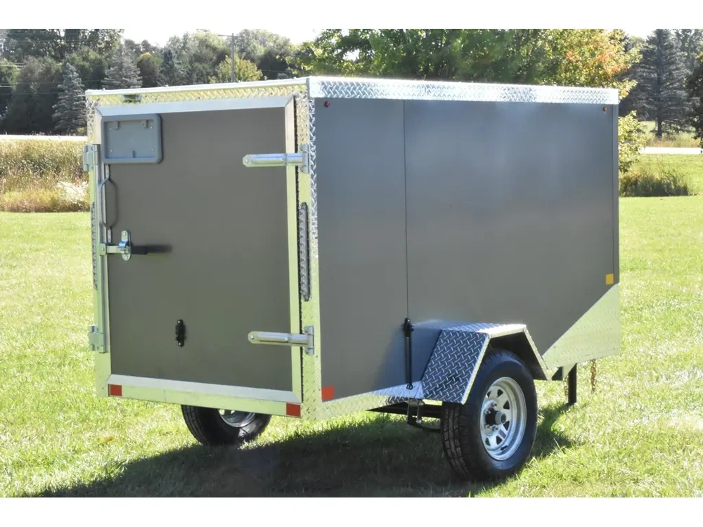 2026 Rhino Galvanized Enclosed 4' X 8' Sa alt