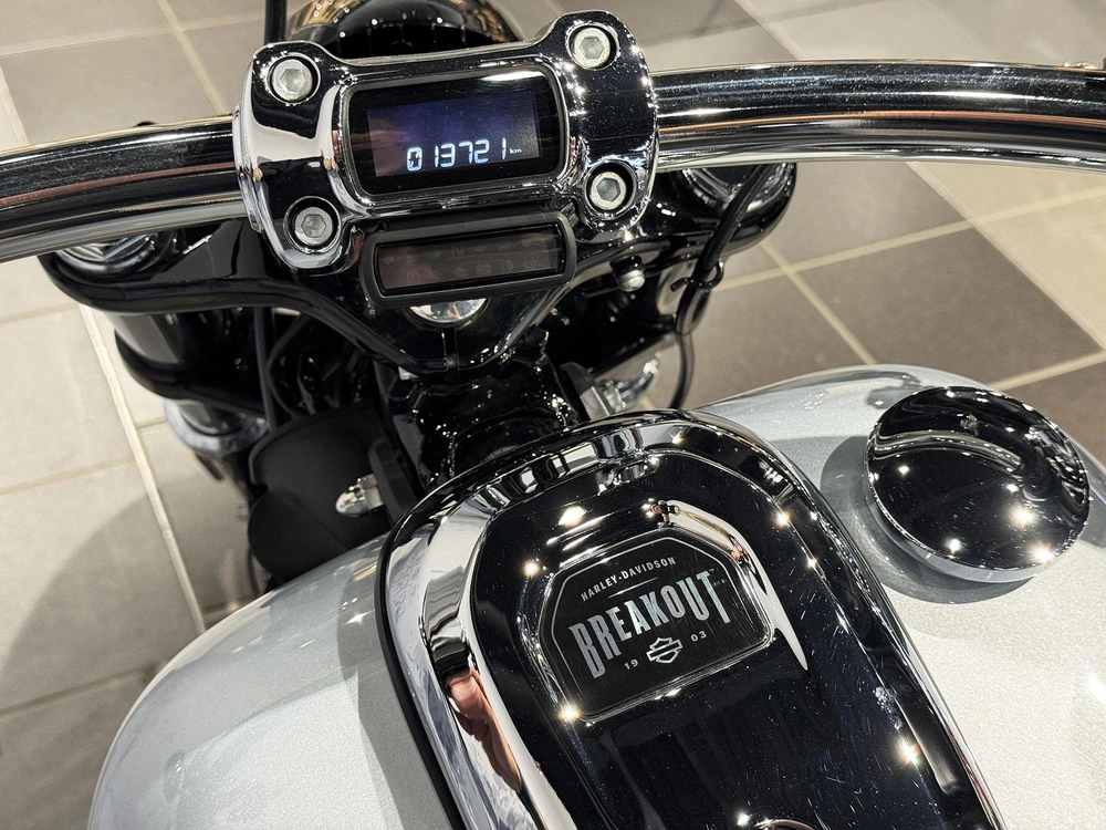 2023 Harley-davidson Breakout Fxbr alt