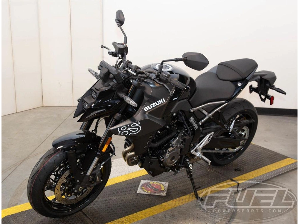 2026 Suzuki Gsx-8s alt