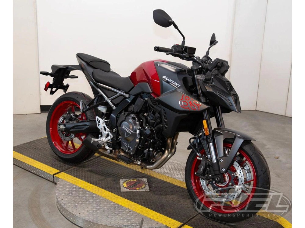 2026 Suzuki Gsx-8s alt