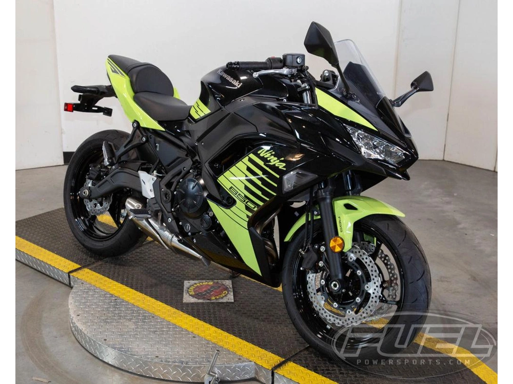 2026 Kawasaki Ninja® 650 Abs alt